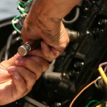 Outboard Motor Repair in Springfield, Oregon