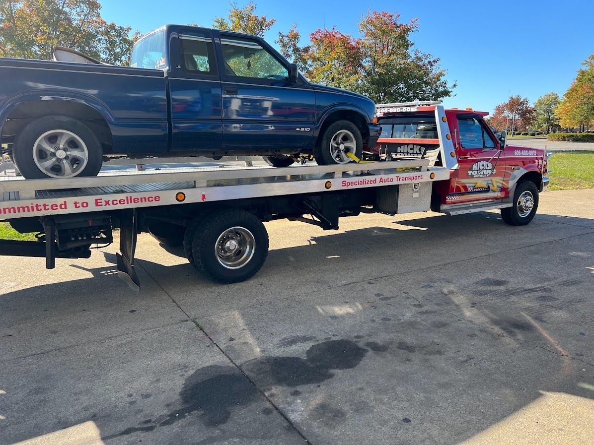 Hicks Towing Photo
