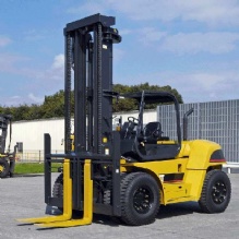 Dave Lift Truck and Equipment Photo