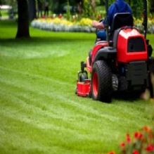Lawn Maintenance in Old Lyme, Connecticut