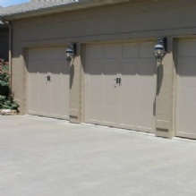Garage Door Contractor in Sikeston, Missouri