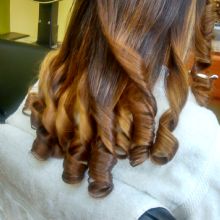 Dominican Hair Stylist in College Park, Maryland