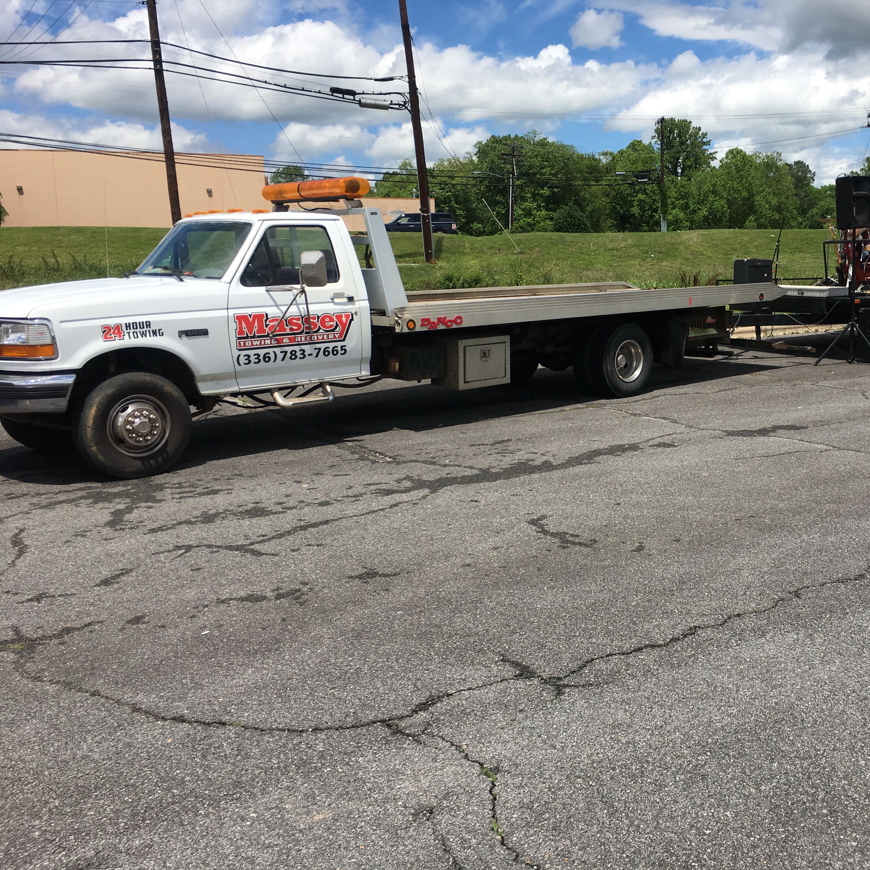 Wrecker Towing Service in Mt Airy, North Carolina
