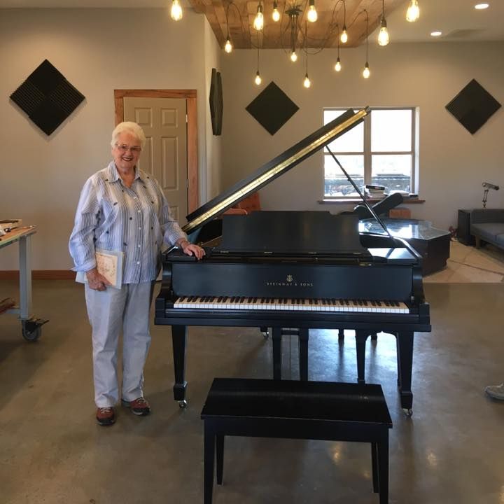 Piano Mover in Mayflower, Arkansas