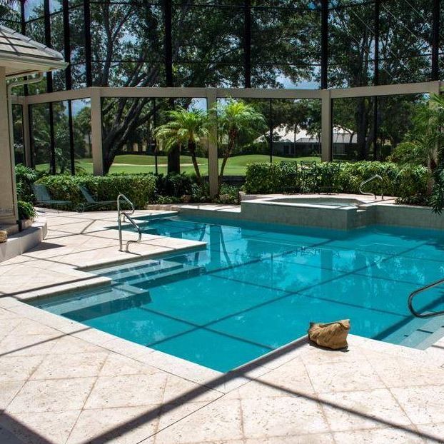 Pool Contractor in Naples, Florida