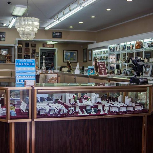 Jewelry Store in Guntersville, Alabama