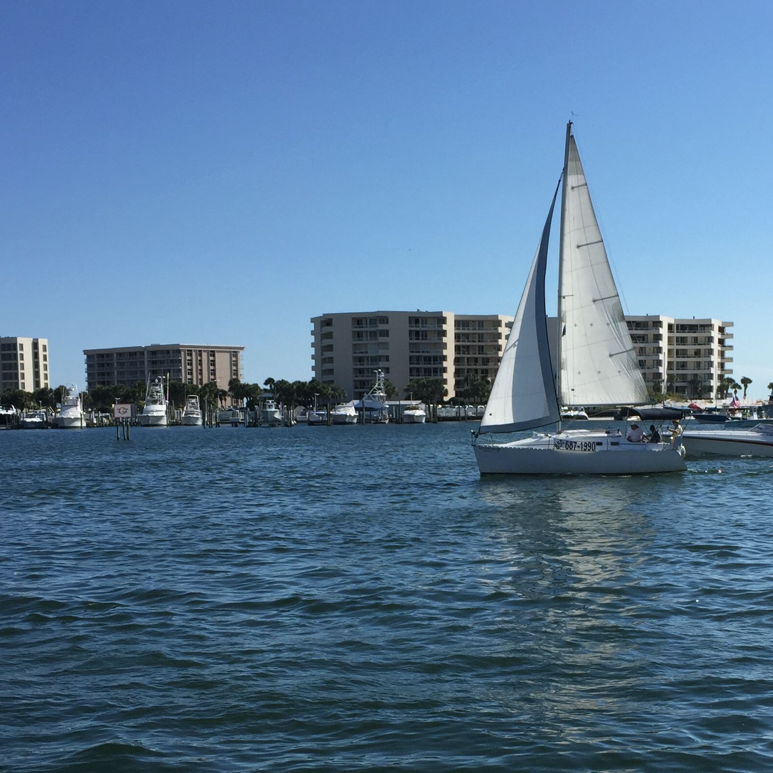 Discover Sailing in Destin, Florida