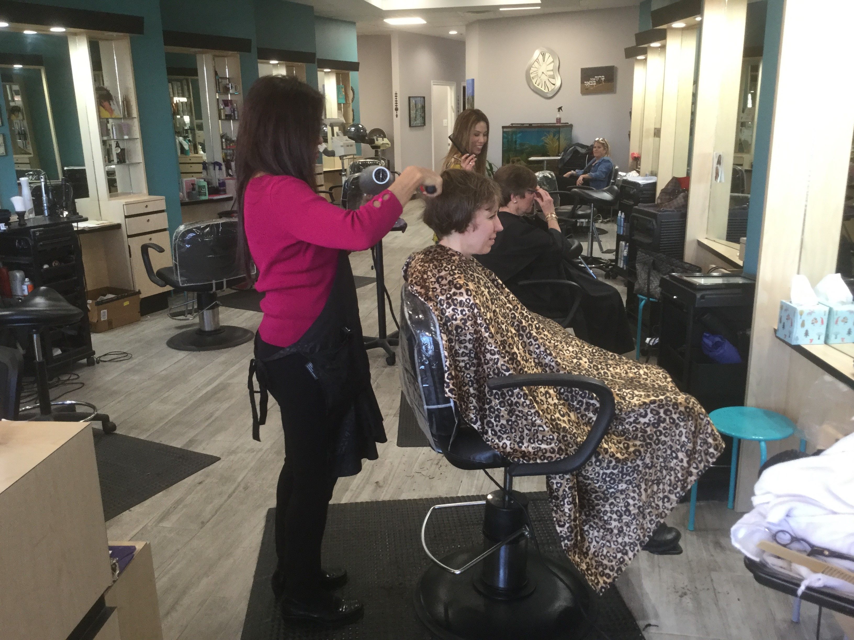 Womens Haircut in Bellaire, Texas