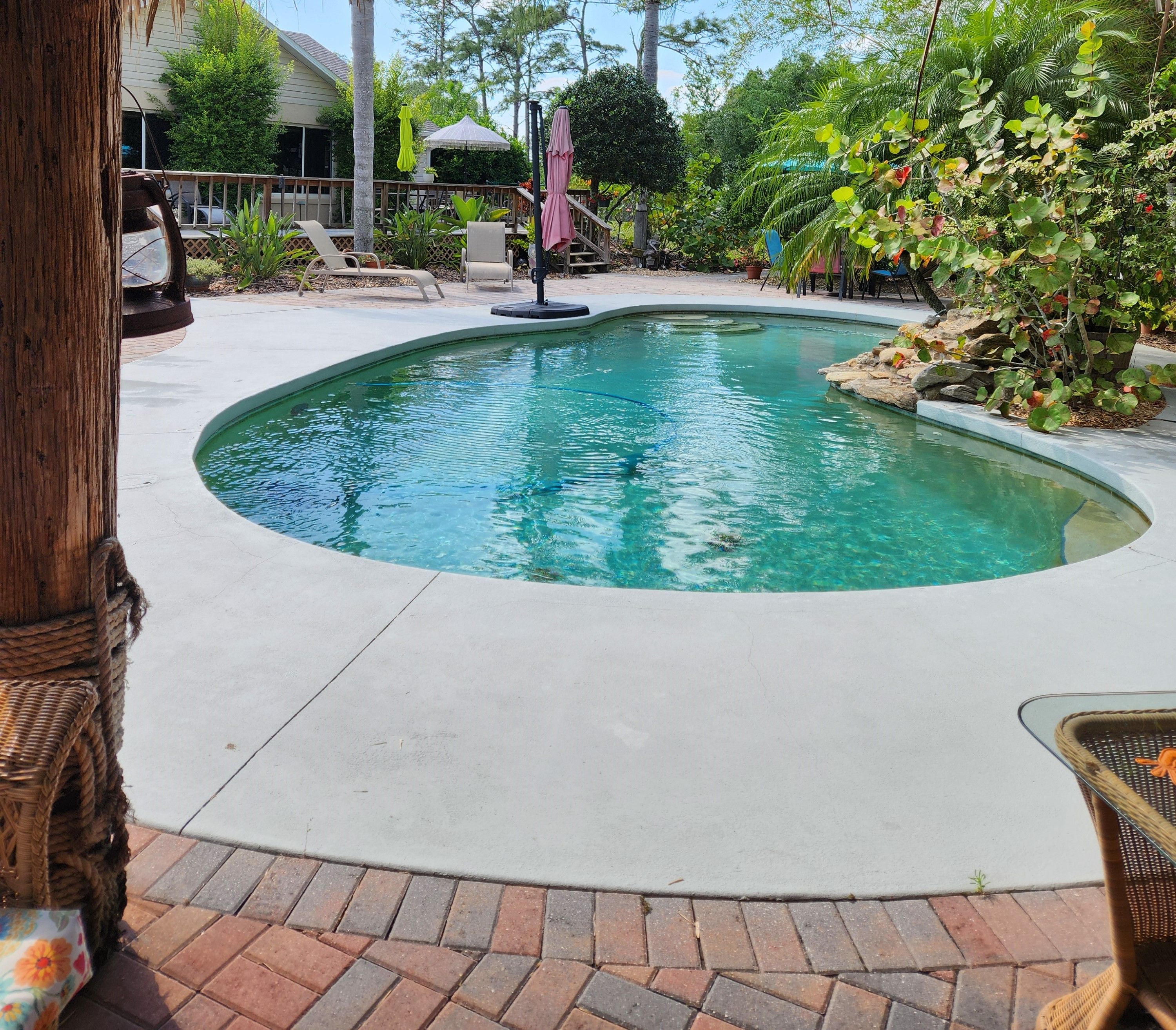Professional Pool Services in Kissimmee, Florida