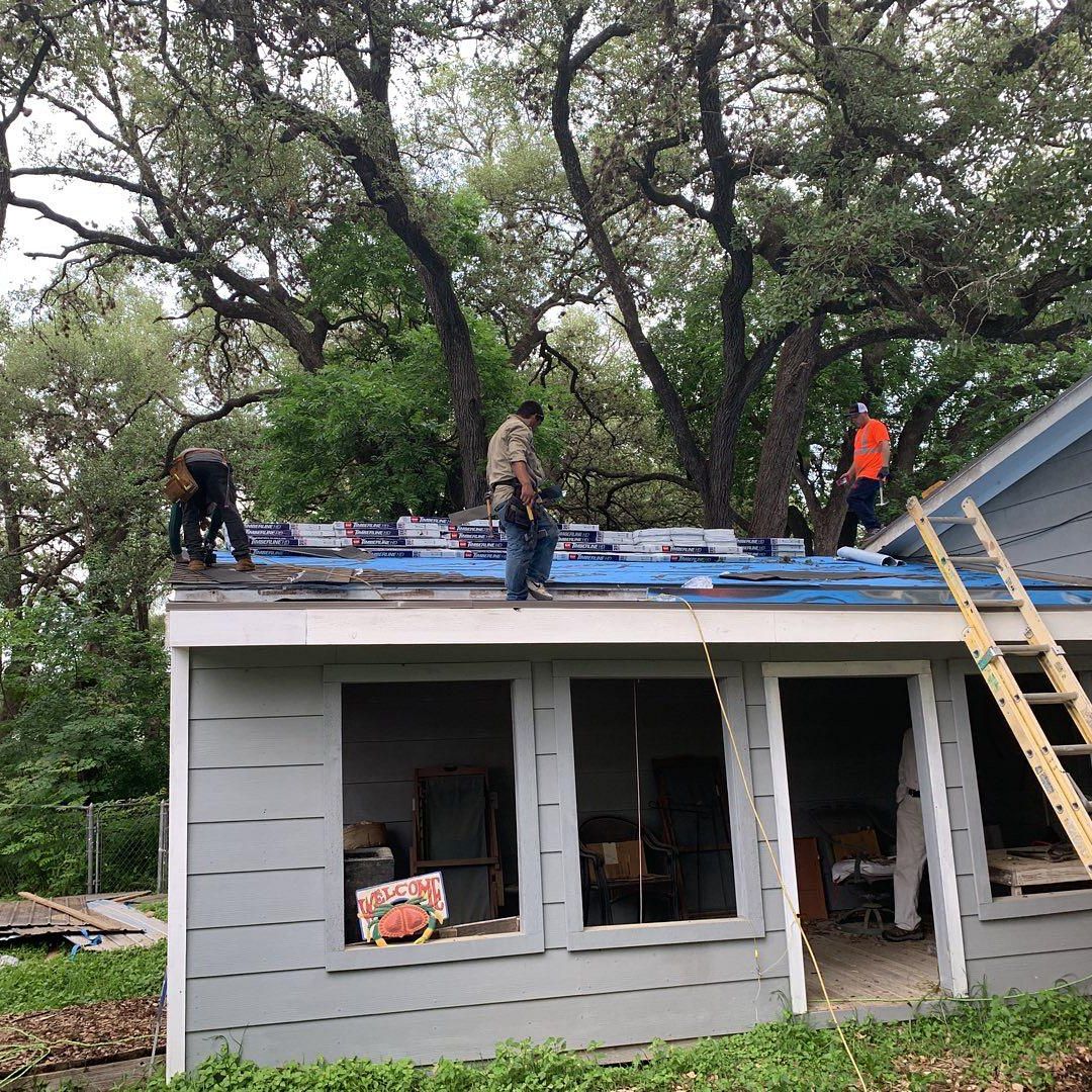 Roofing Contractor in Kyle, Texas